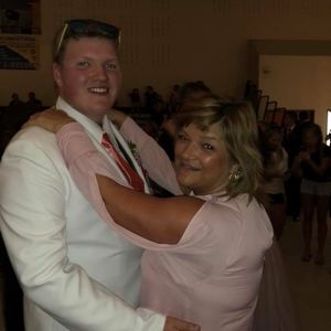 Meet your Posher, Pauline